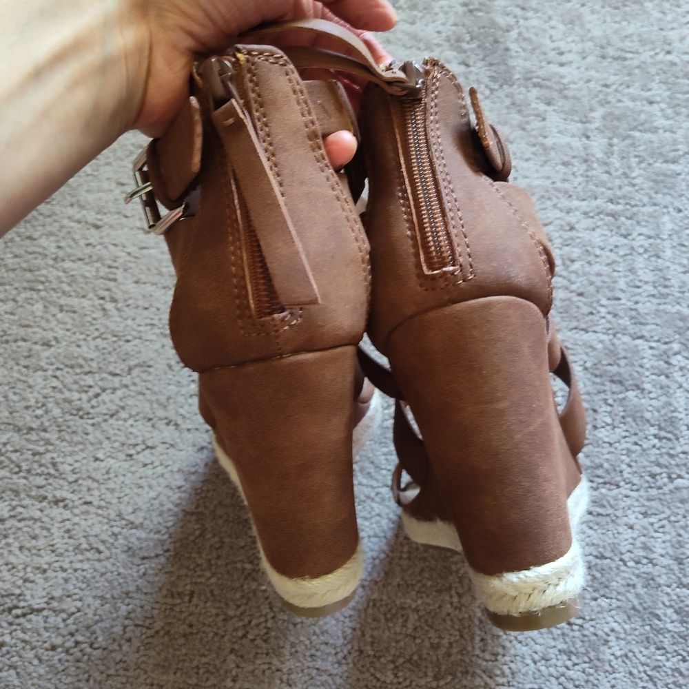Espadrille Wedges / Sandals - Picture 10 of 11